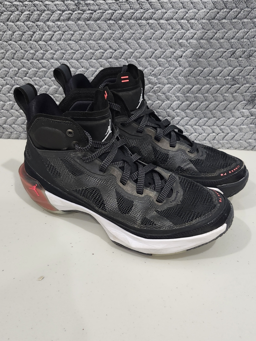 Womens Nike Air Jordan 37